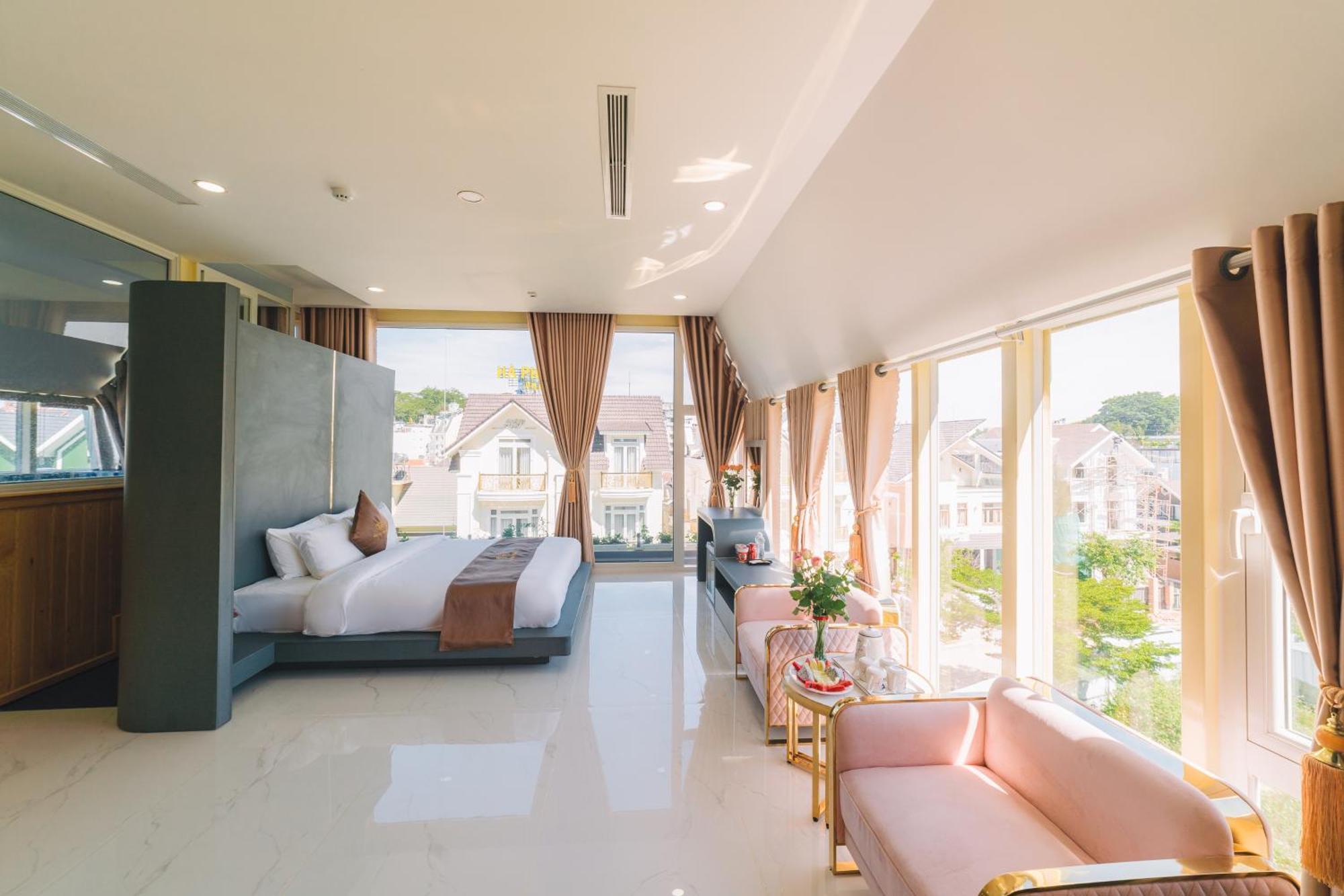 Quy Tai Premium Hotel Da Lat Exterior photo