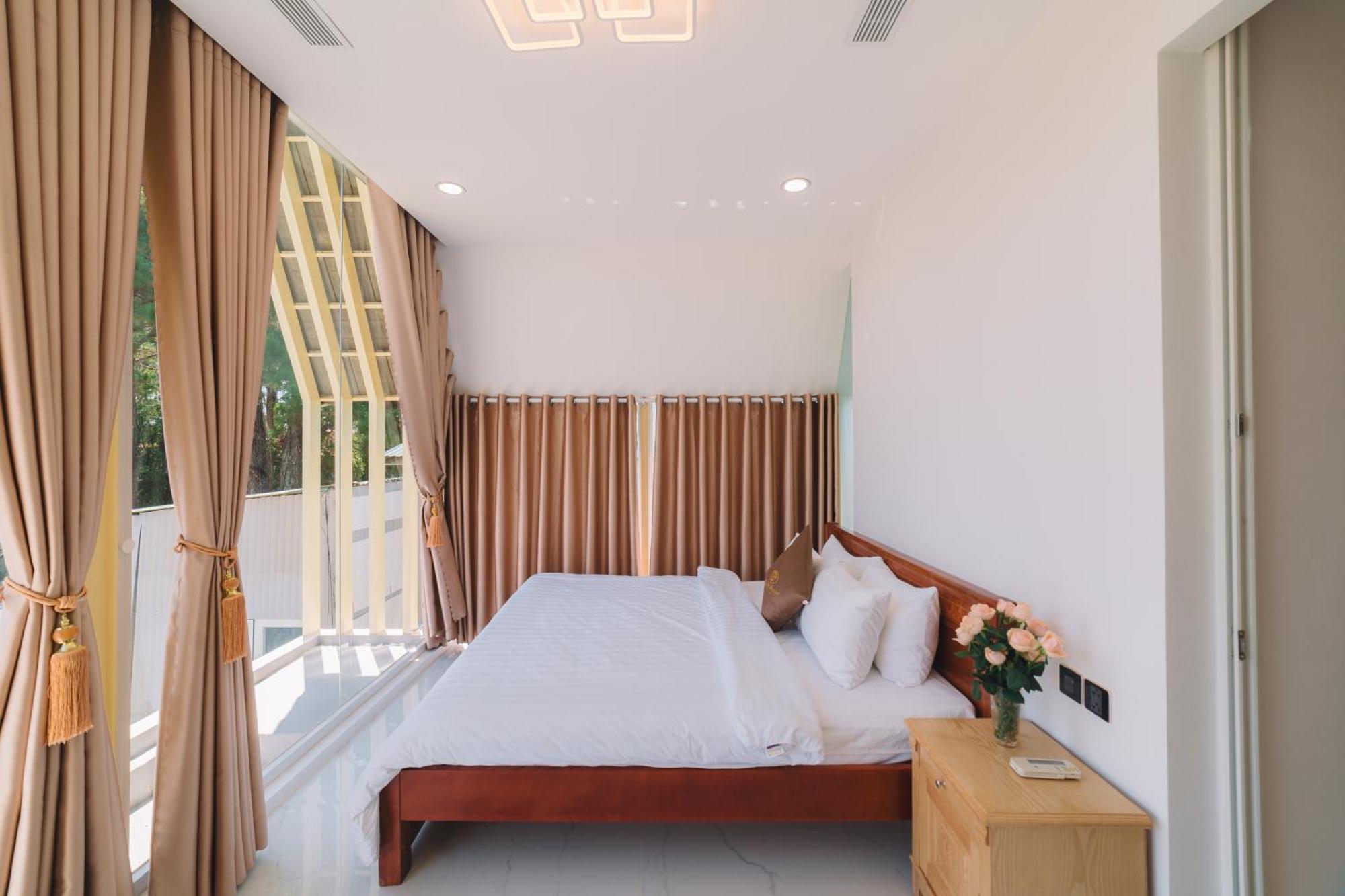 Quy Tai Premium Hotel Da Lat Exterior photo
