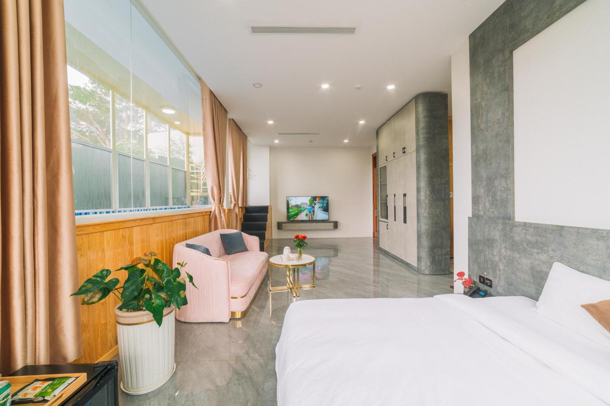 Quy Tai Premium Hotel Da Lat Exterior photo